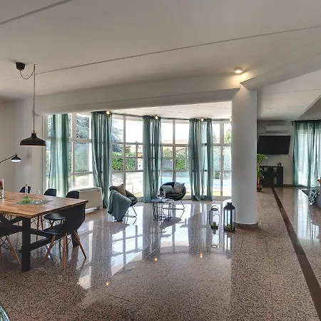 In With Private Pool And Sauna Villa Medulin