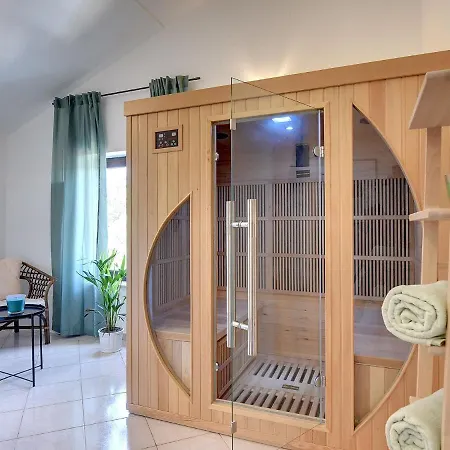 In With Private Pool And Sauna Villa