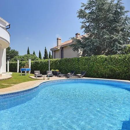 In With Private Pool And Sauna Villa *